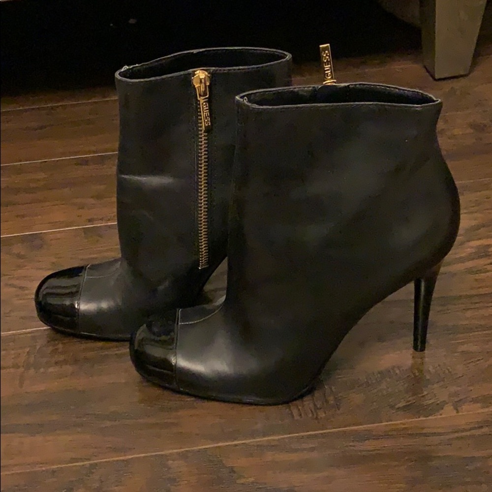 Sexy black Guess booties